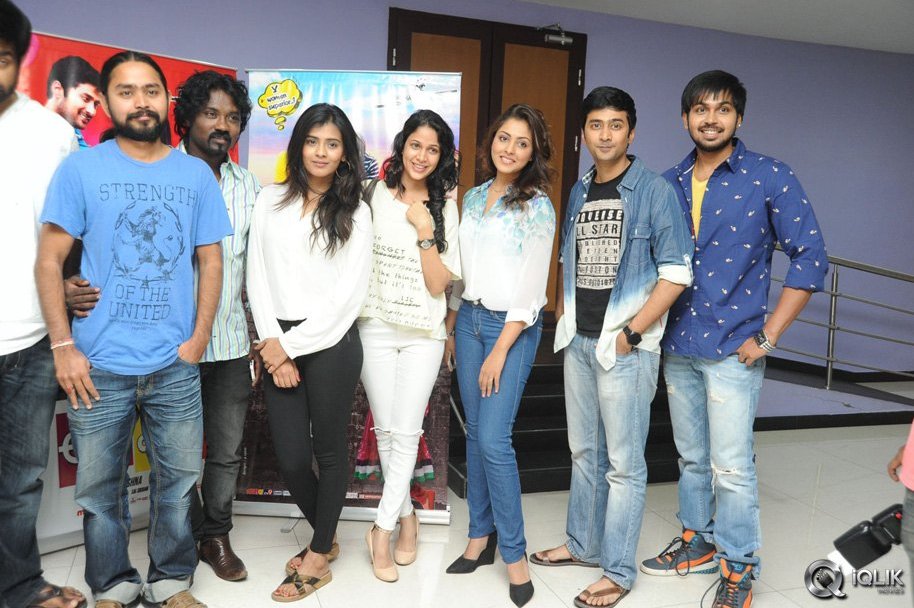 Celebs-at-Ala-Ela-Movie-Special-Show